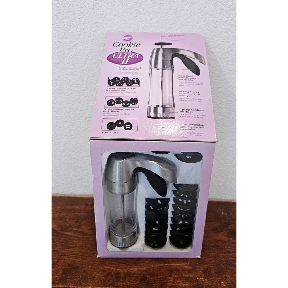 Wilton Cookie Pro Ultra II Cookie Press 19 Disks Spritz Maker Set